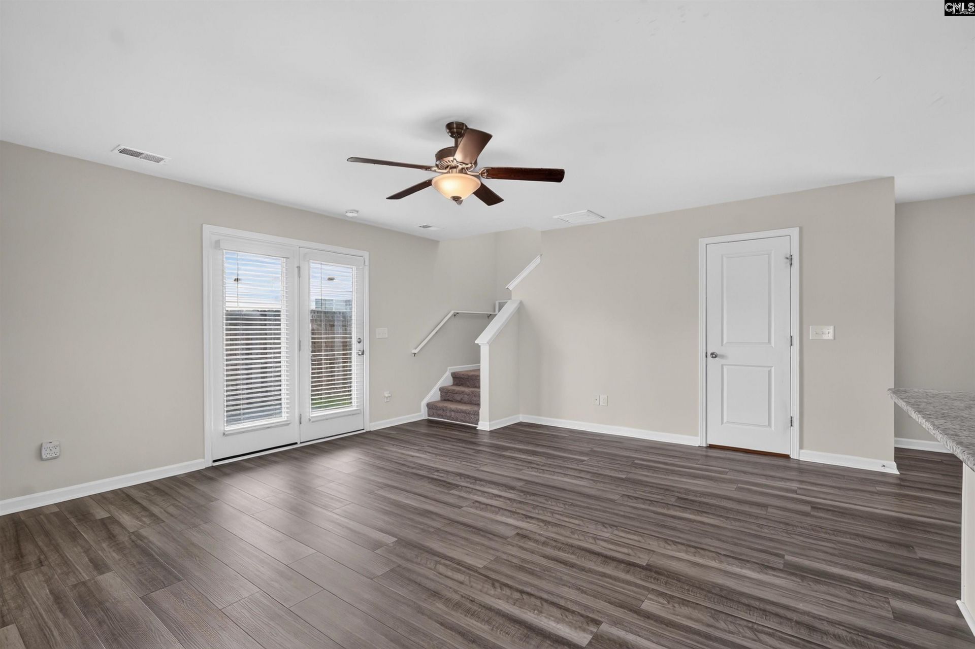 121 Kings Parish Court  Photo 15