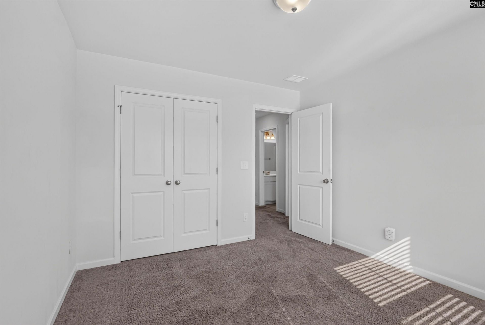 121 Kings Parish Court  Photo 33