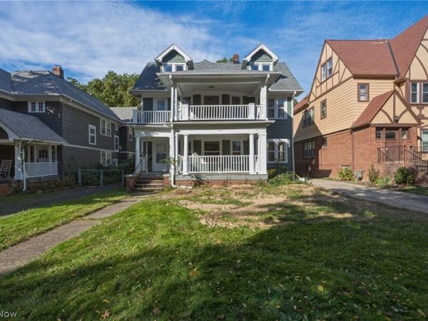 3379 Euclid Heights Boulevard , Cleveland Heights, OH 44118
