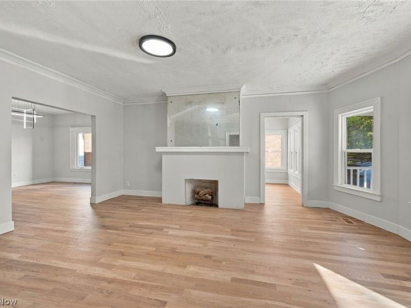 3379 Euclid Heights Boulevard, Cleveland Heights, OH 44118 Photo 3