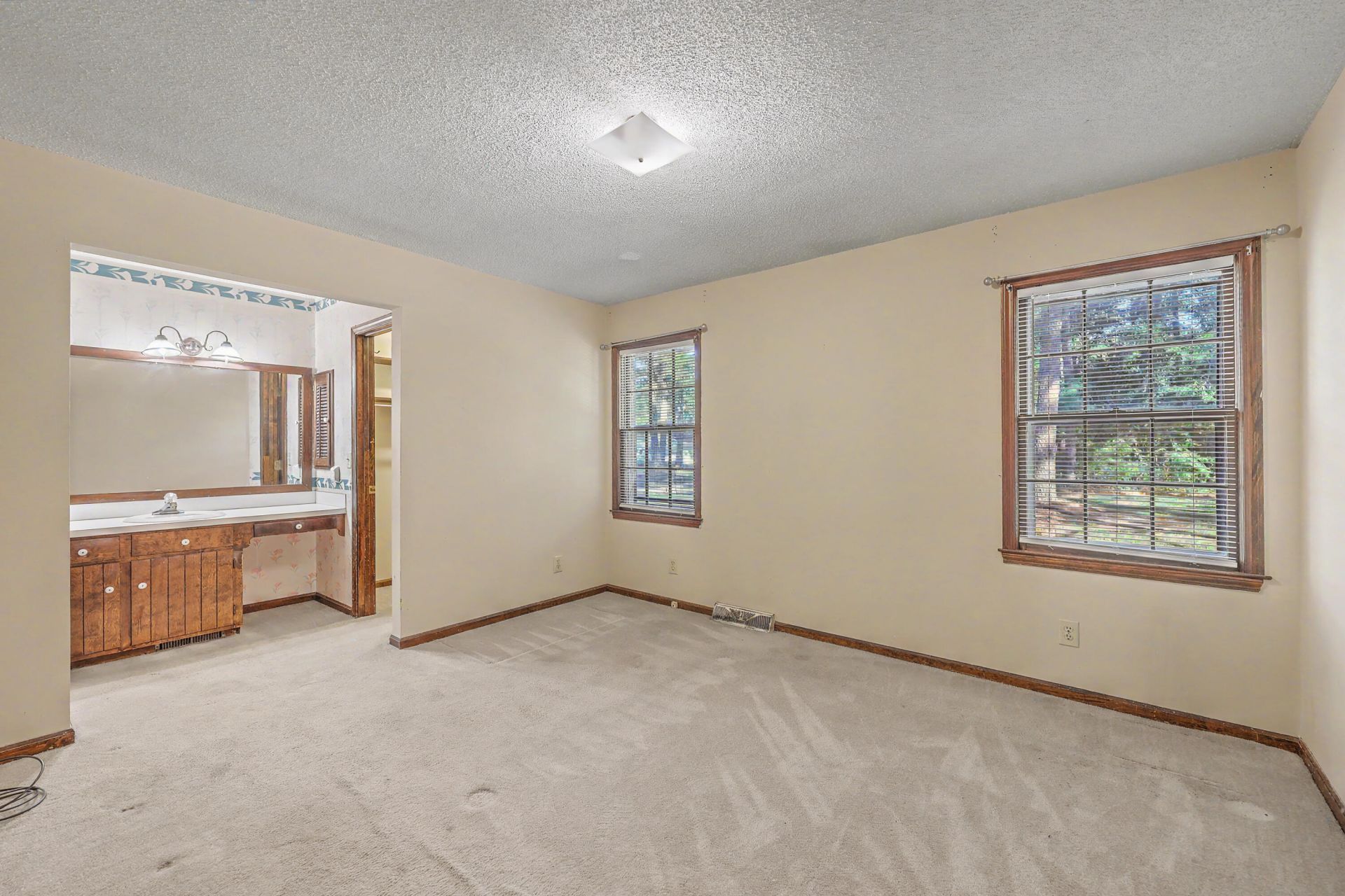 230 Wilson Drive Photo 15