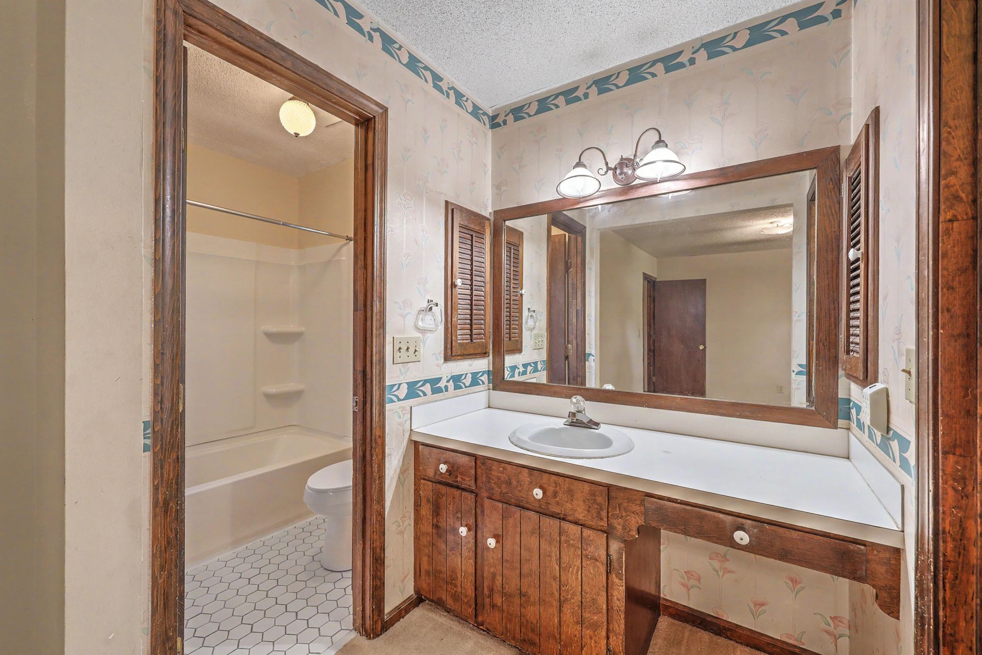 230 Wilson Drive Photo 18