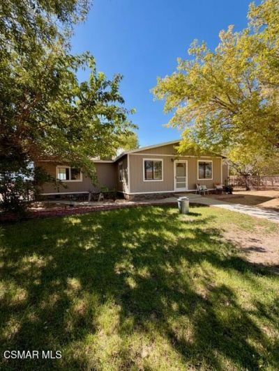 4300 Cloud Nine Avenue, Mojave, CA 93501 Main Photo