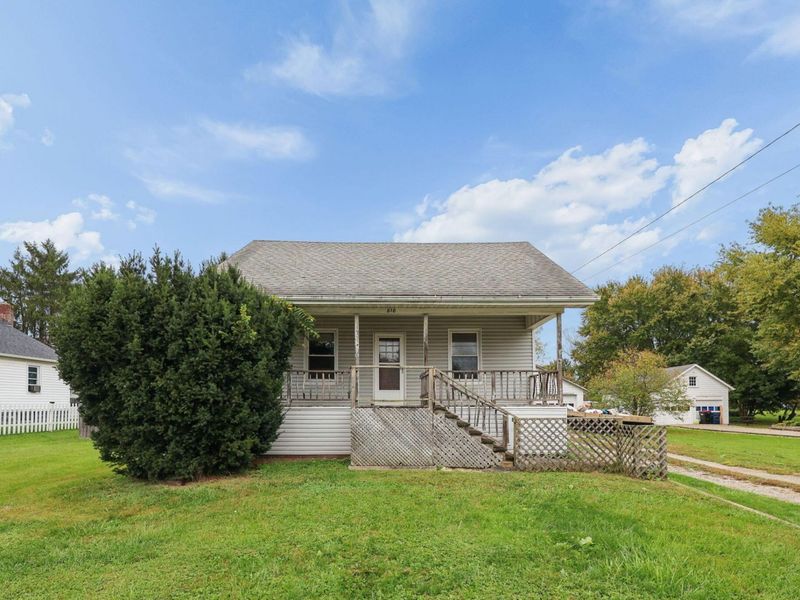 818 North W, Hebron, OH 43025 Photo 2