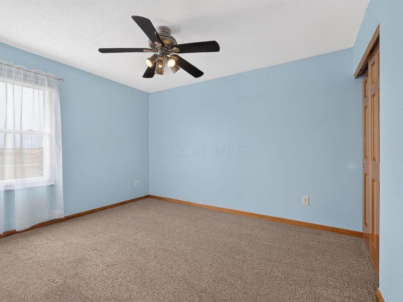 1043 Margate Circle , London, OH 43140 Photo 16