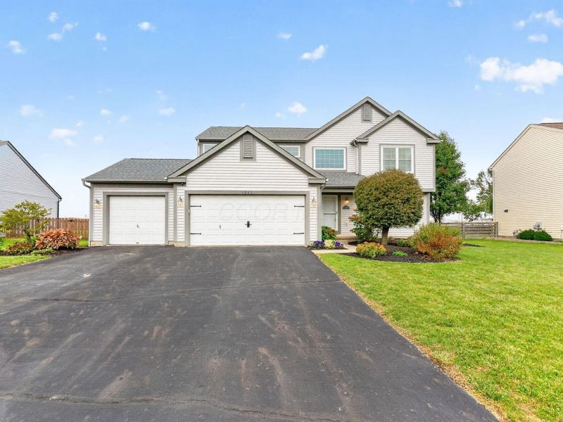 1043 Margate Circle , London, OH 43140 Photo 2