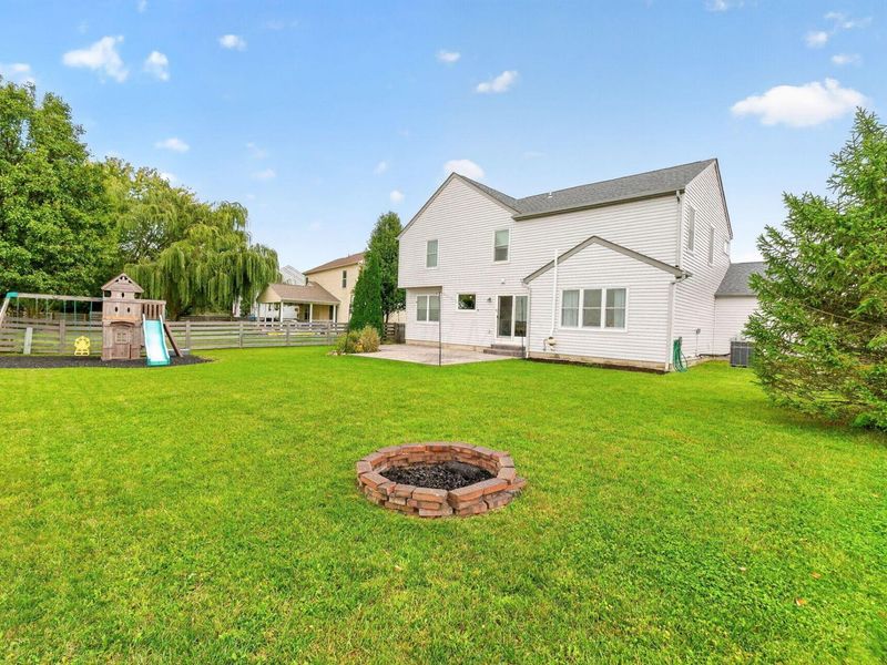 1043 Margate Circle , London, OH 43140 Photo 28