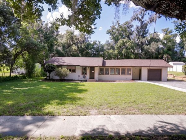 467 S CARPENTER AVENUE , ORANGE CITY, FL 32763