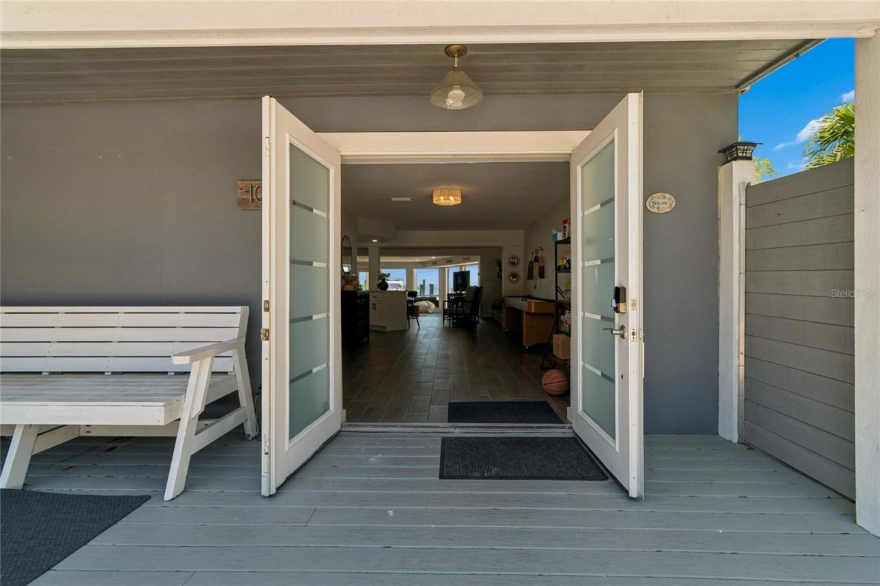 104 Klosterman Road W, Palm Harbor, FL 34683 Photo