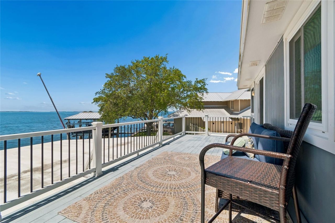 104 Klosterman Road W, Palm Harbor, FL 34683 Photo