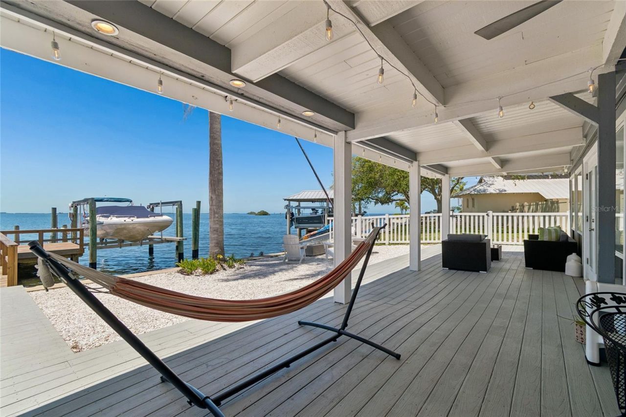 104 Klosterman Road W, Palm Harbor, FL 34683 Photo
