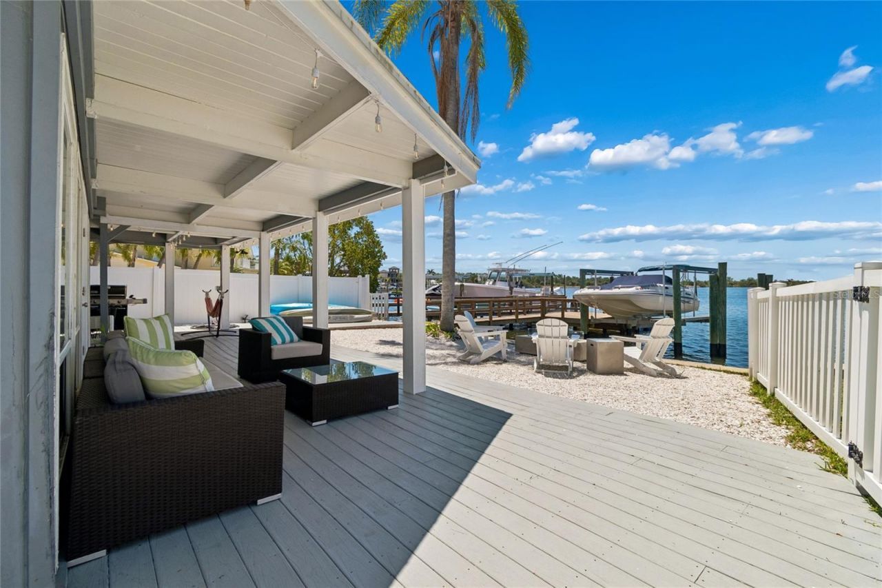 104 Klosterman Road W, Palm Harbor, FL 34683 Photo