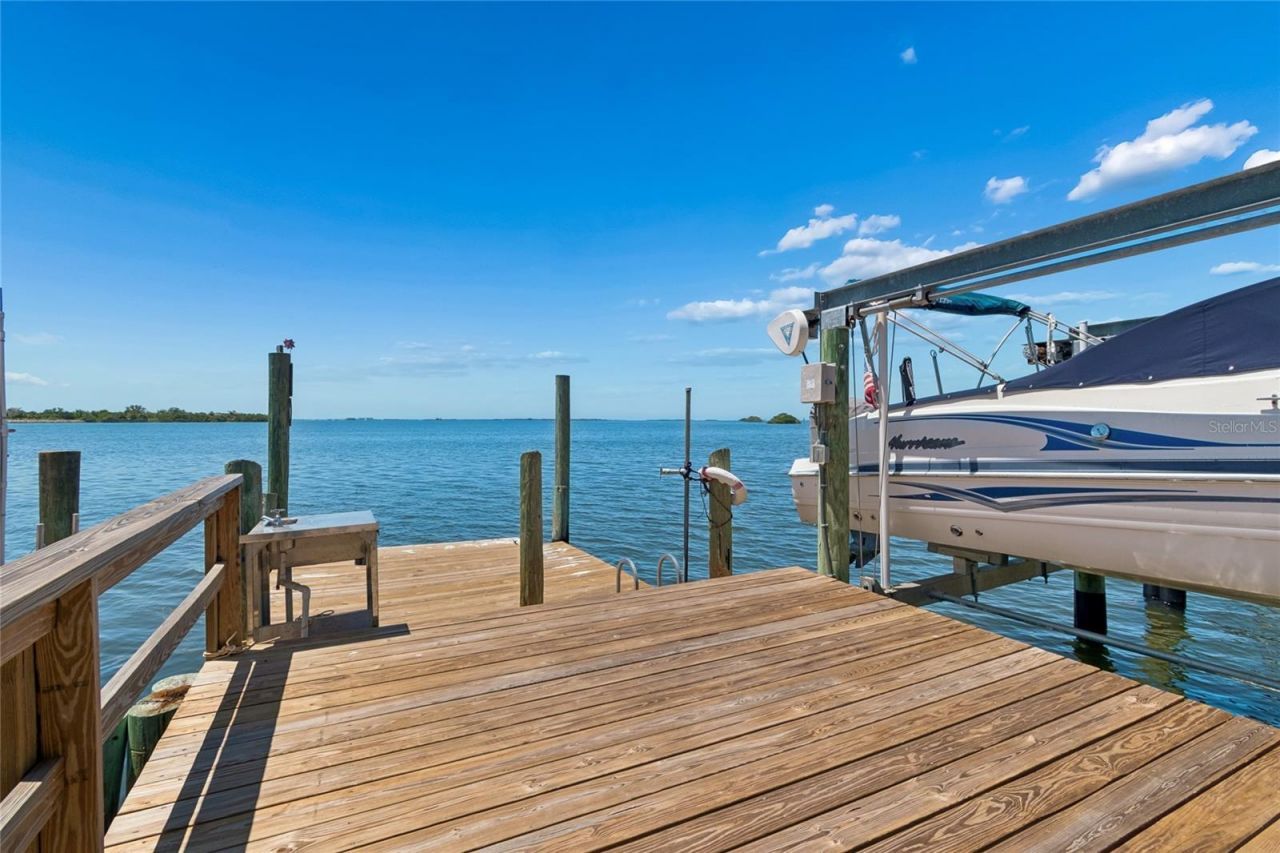 104 Klosterman Road W, Palm Harbor, FL 34683 Photo