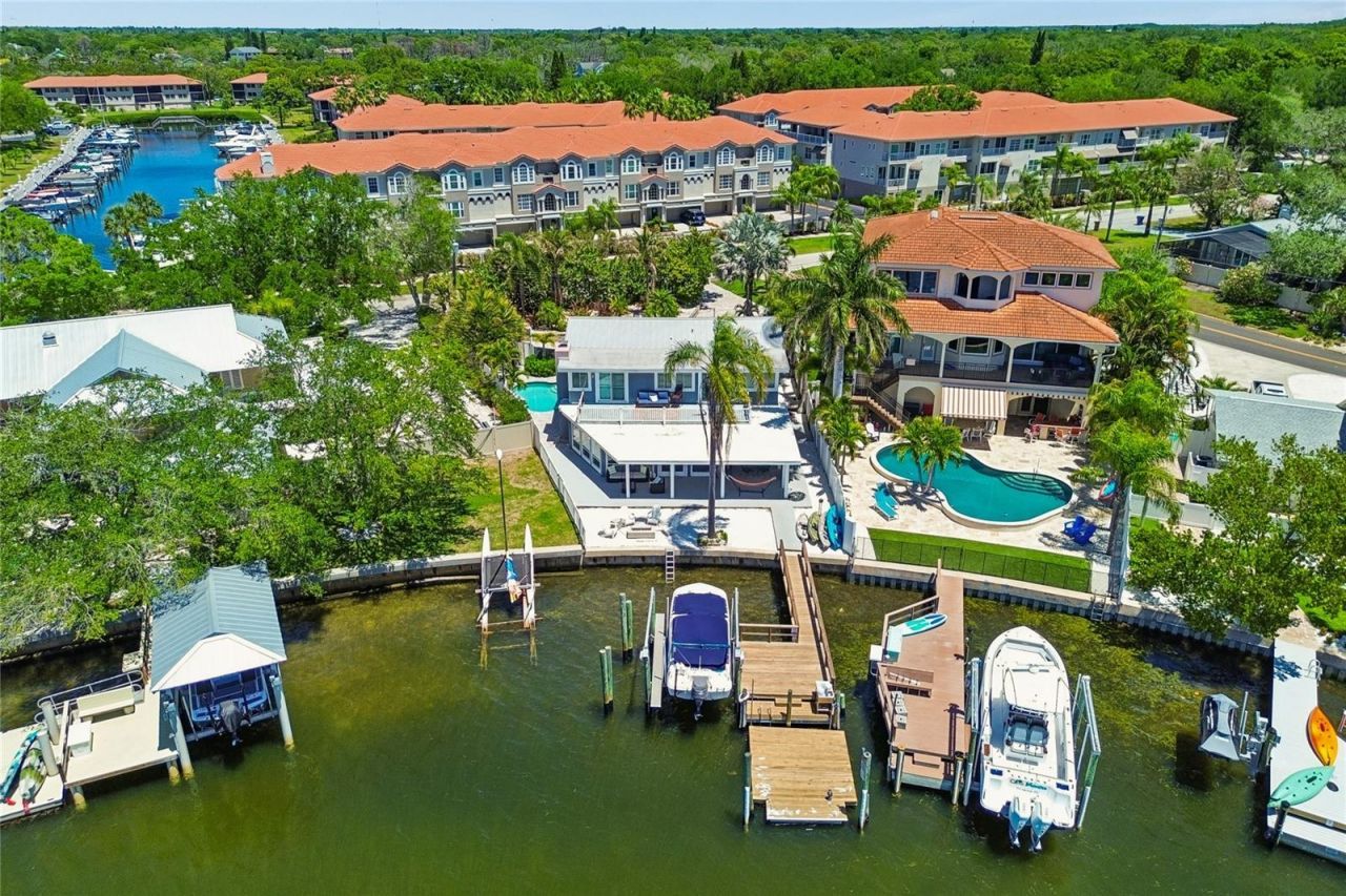 104 Klosterman Road W, Palm Harbor, FL 34683 Photo