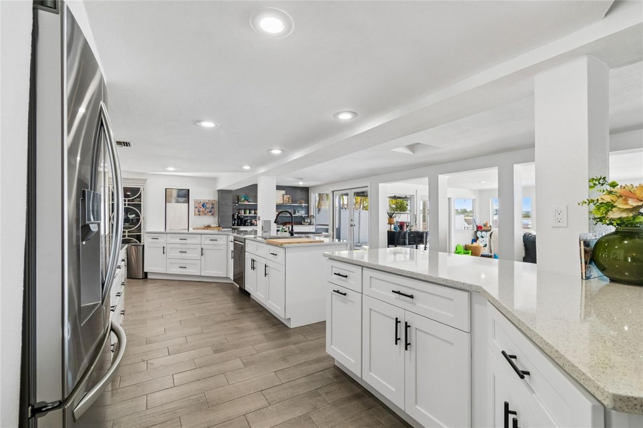 104 Klosterman Road W, Palm Harbor, FL 34683 Photo