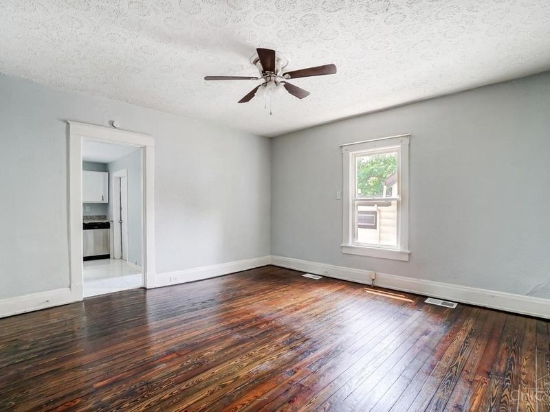 5128 Blaesi Street, Cincinnati, OH 45227 Photo 3