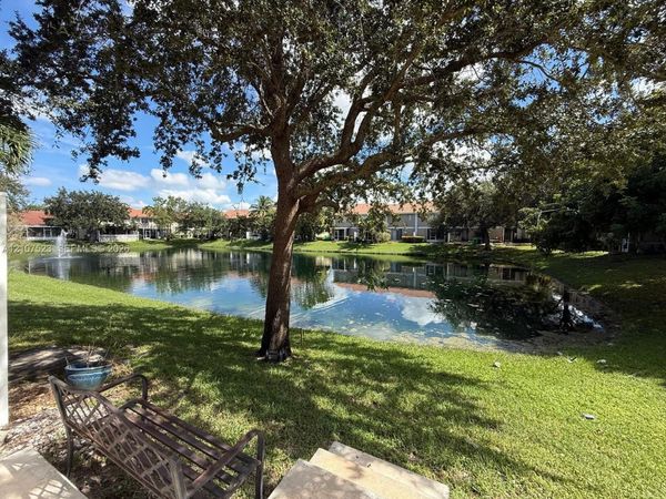 5424 NW 90th Ave , Sunrise, FL 33351