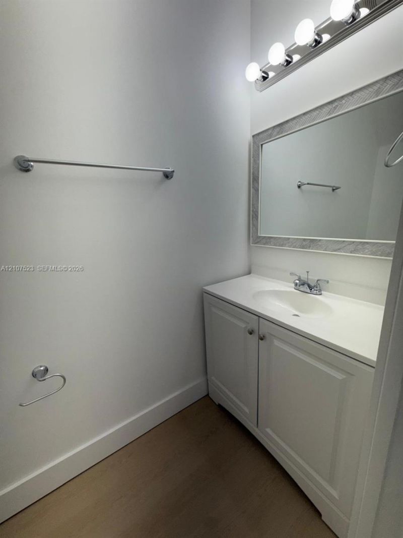 5424 NW 90th Ave , Sunrise, FL 33351 Photo