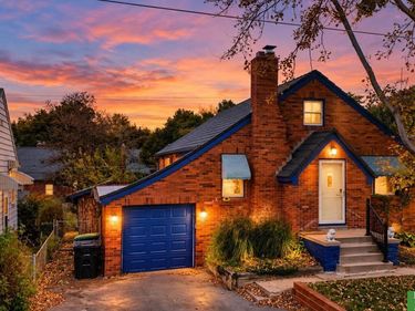 4418 Center Street, Omaha, NE 68105