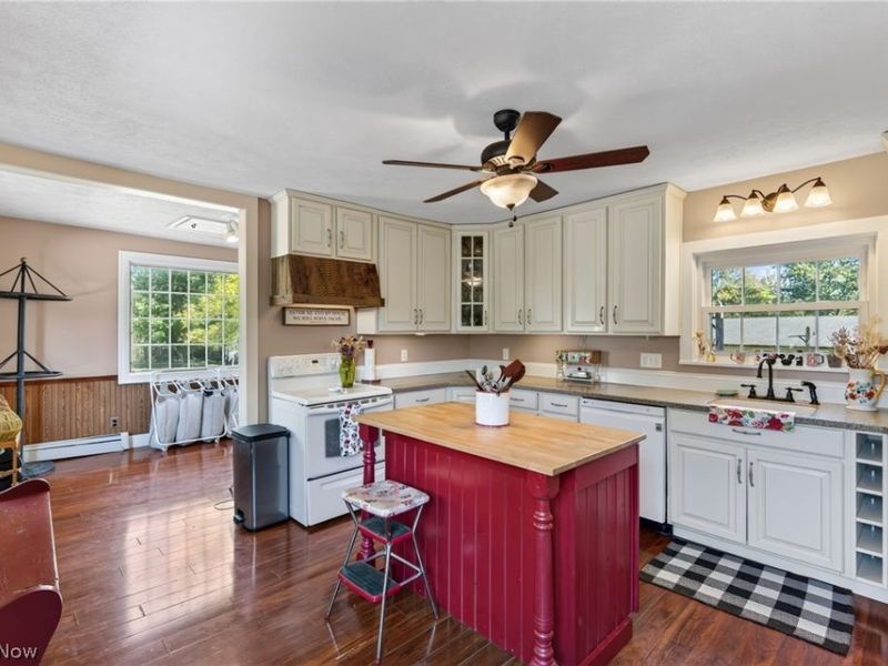 220 W Main Street, South Amherst, OH 44001 Photo 12