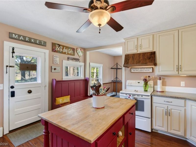 220 W Main Street, South Amherst, OH 44001 Photo 14