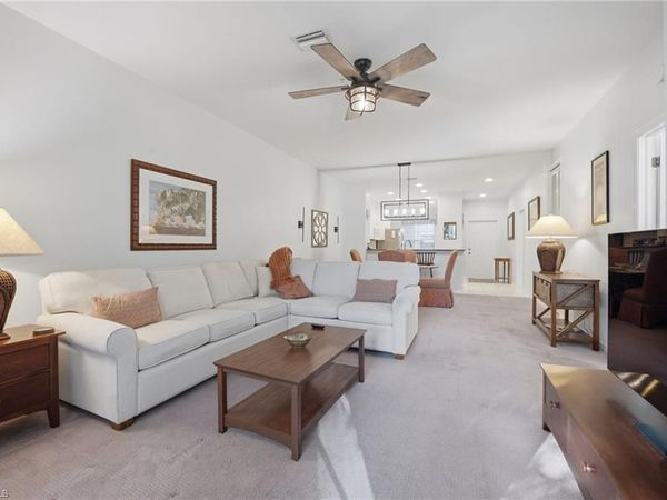 8259 Parkstone PL, Unit 106, NAPLES, FL 34120