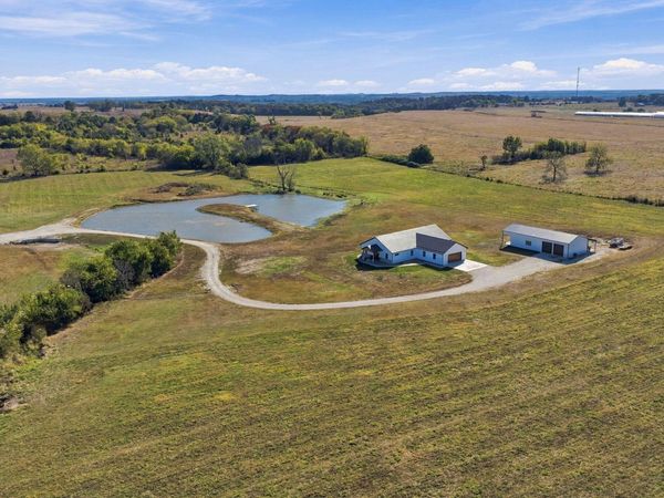 4837 S 109th Road , Bolivar, MO 65613