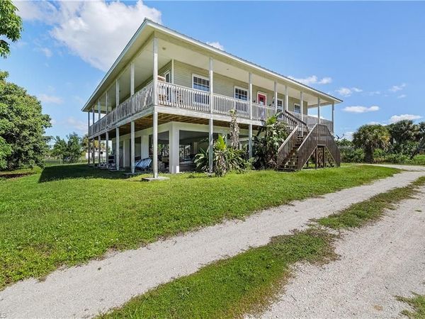 13260 Morningstar LN, BOKEELIA, FL 33922