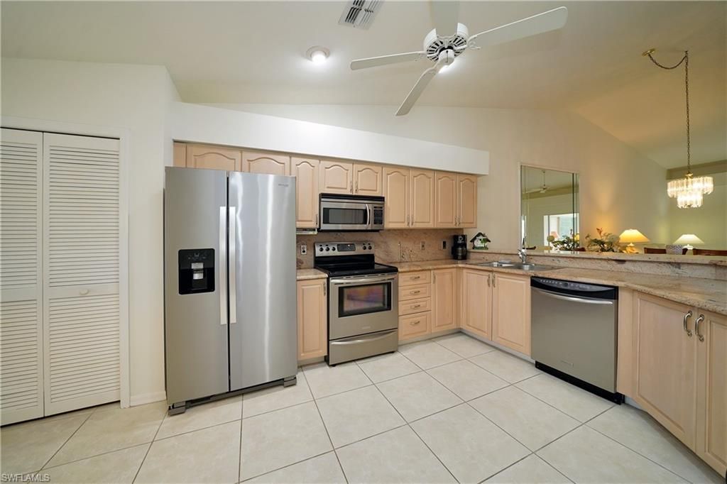14541 Hickory Hill Ct, Unit 226, Fort Myers, FL 33912 Photo