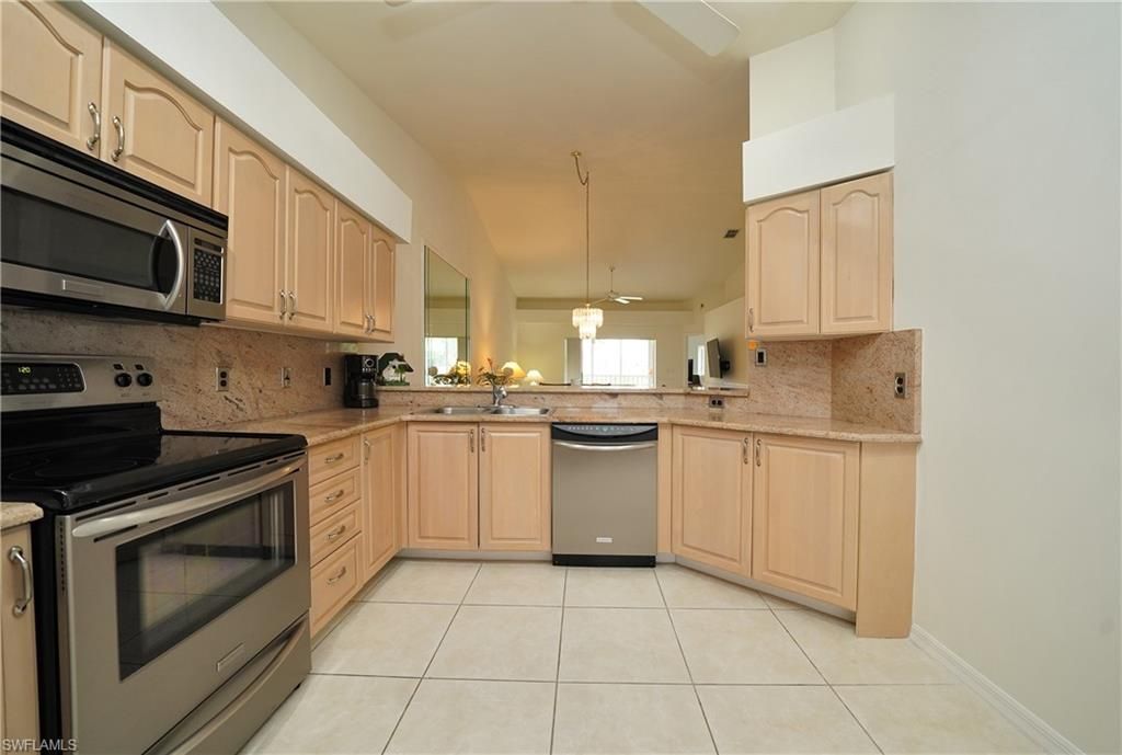 14541 Hickory Hill Ct, Unit 226, Fort Myers, FL 33912 Photo