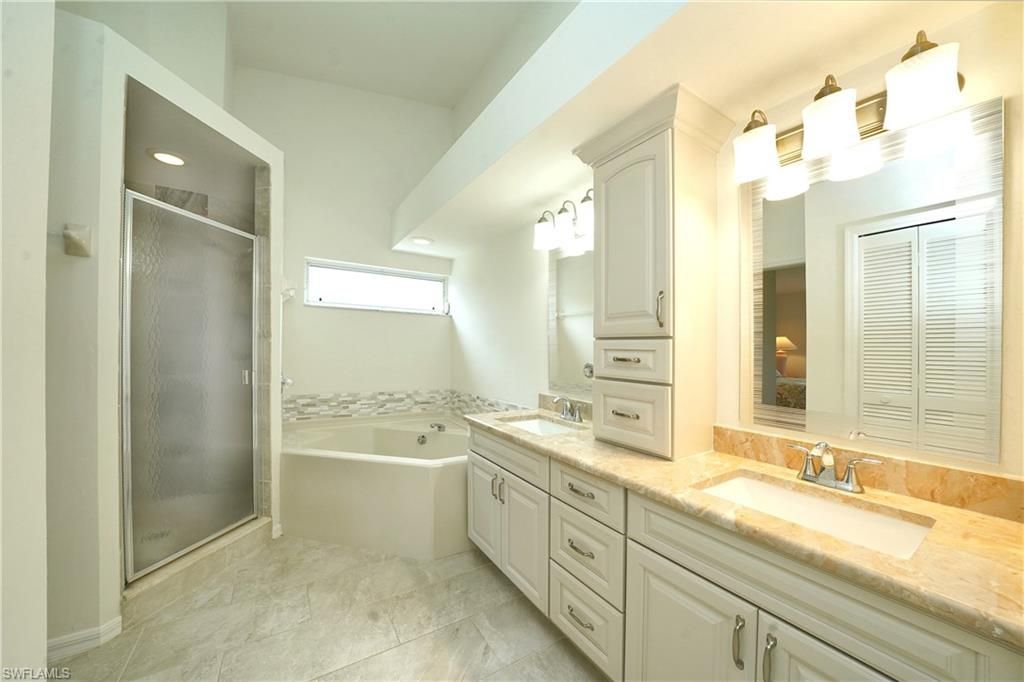14541 Hickory Hill Ct, Unit 226, Fort Myers, FL 33912 Photo