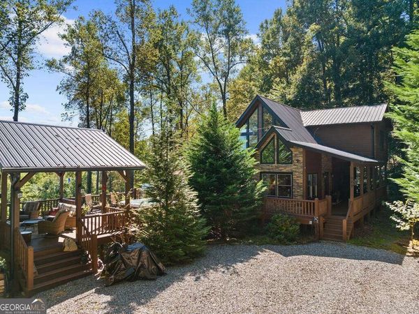 929 Overlook Road, Blue Ridge, GA 30513