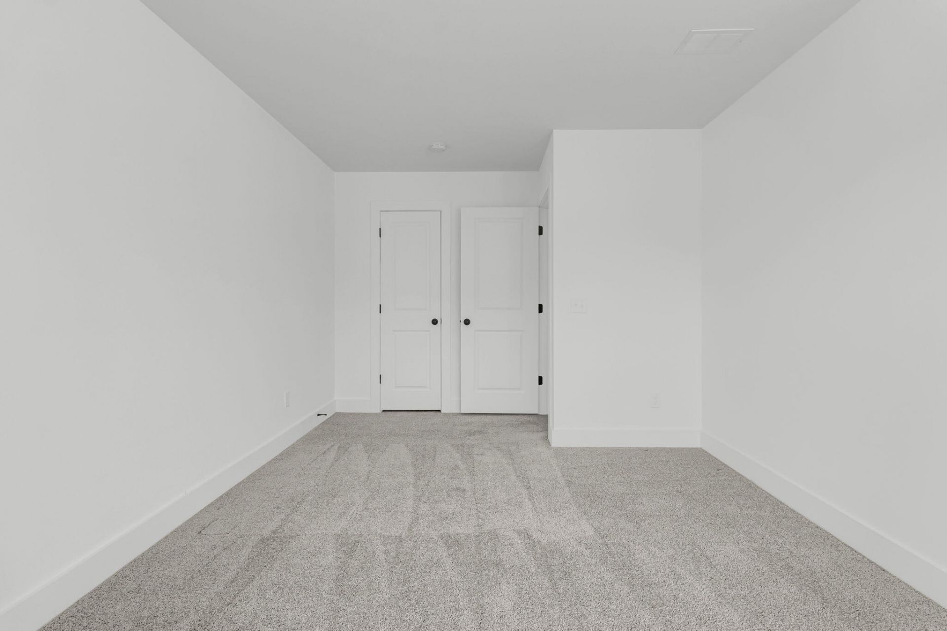 567 Gahagan Road Photo 32