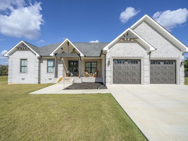 460 CORDOVA CV , Savannah, TN 38372