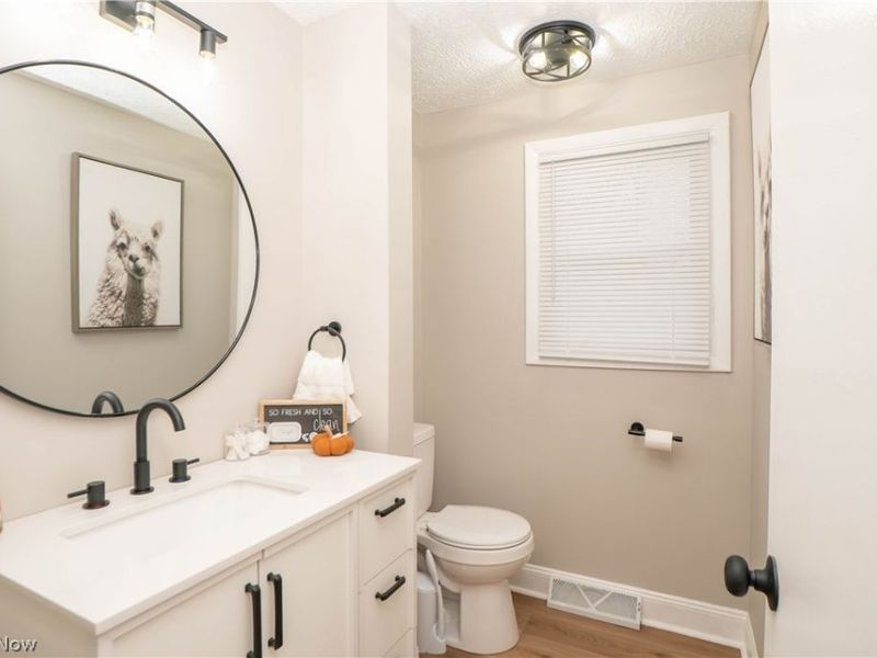 7641 Ravenna Avenue, Louisville, OH 44641 Photo 22