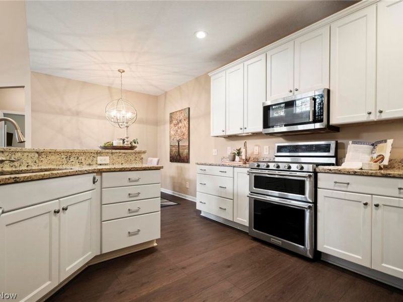 33249 Belladon Court, Avon Lake, OH 44012 Photo 12