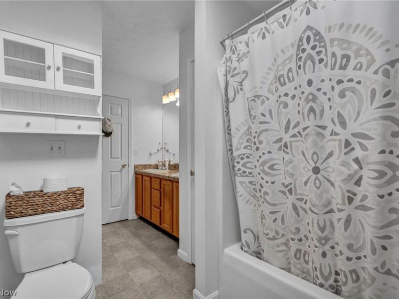 318 Sandpiper Avenue, Elyria, OH 44035 Photo 17