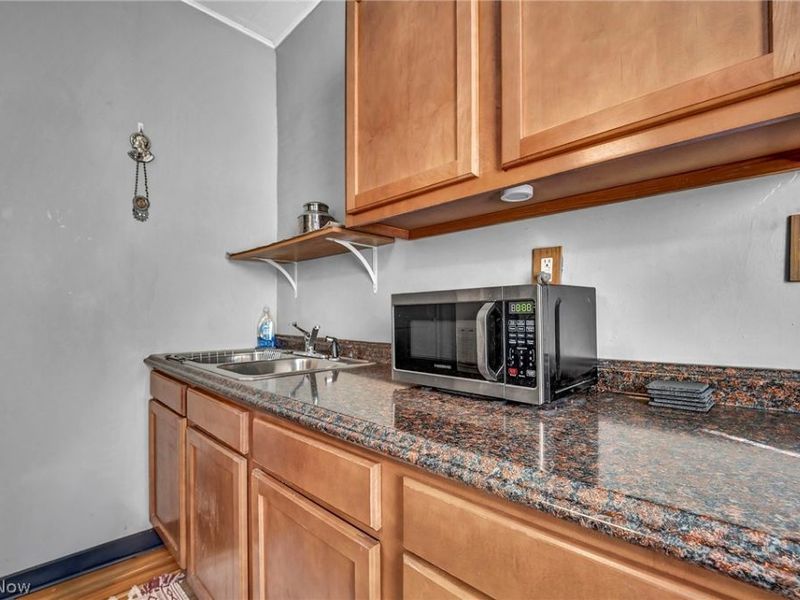 4024 E 26th Street, Newburgh Heights, OH 44105 Photo 32