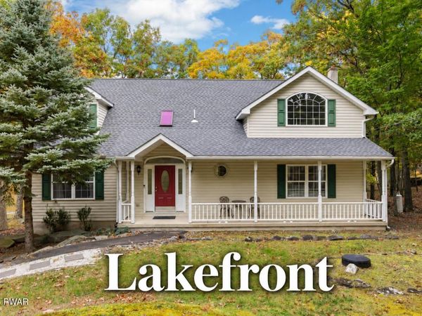 250 Hummingbird Trail , Bushkill, PA 18324