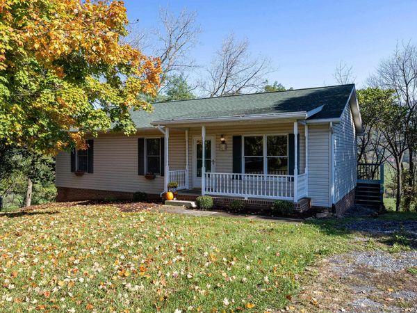 5908 W DONNAGAIL DR, PENN LAIRD, VA 22846