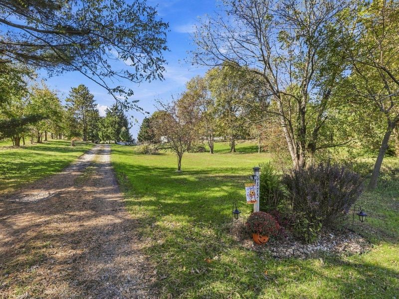 6875 Logan Thornville Road NE, Rushville, OH 43150 Photo 11