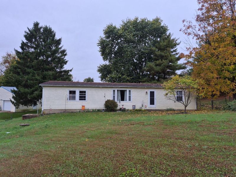 6875 Logan Thornville Road NE, Rushville, OH 43150 Photo 2