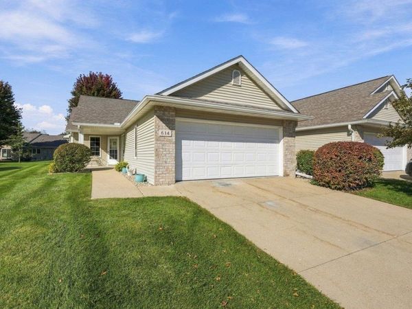 614 Springbrook Circle, DeForest, WI 53532