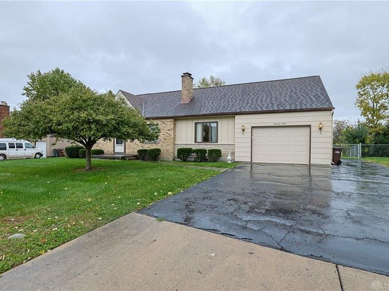 1912 S Sunny Ridge Road, Dayton, OH 45414 Photo 1