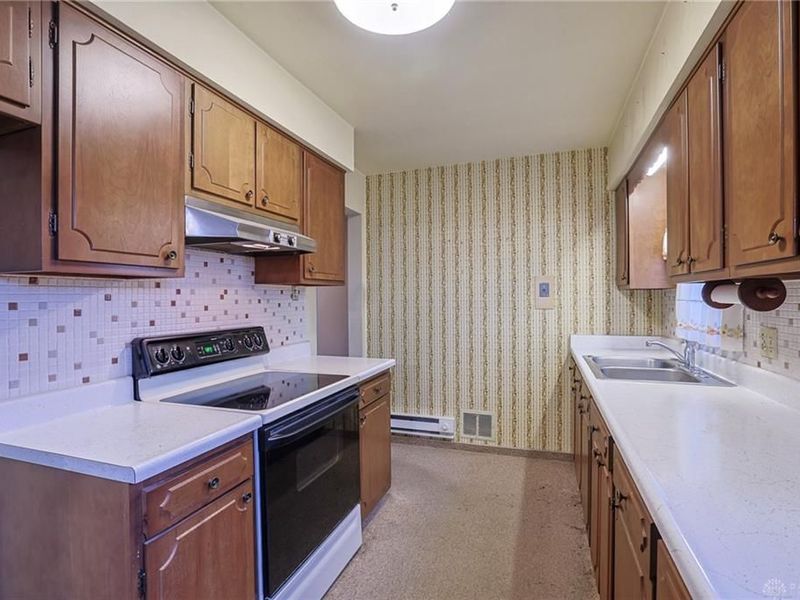 1912 S Sunny Ridge Road, Dayton, OH 45414 Photo 13