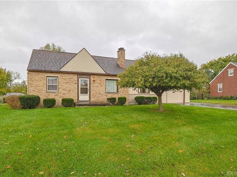 1912 S Sunny Ridge Road, Dayton, OH 45414 Photo 3