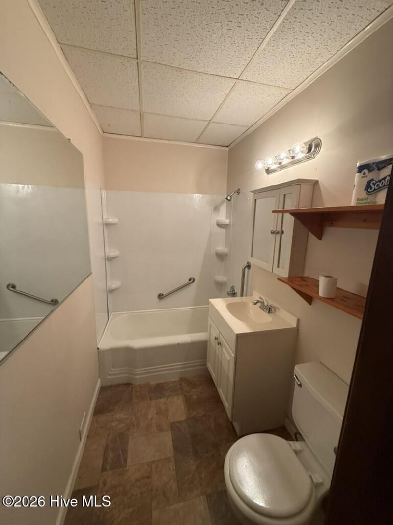 20 Robinson Street  Photo 13