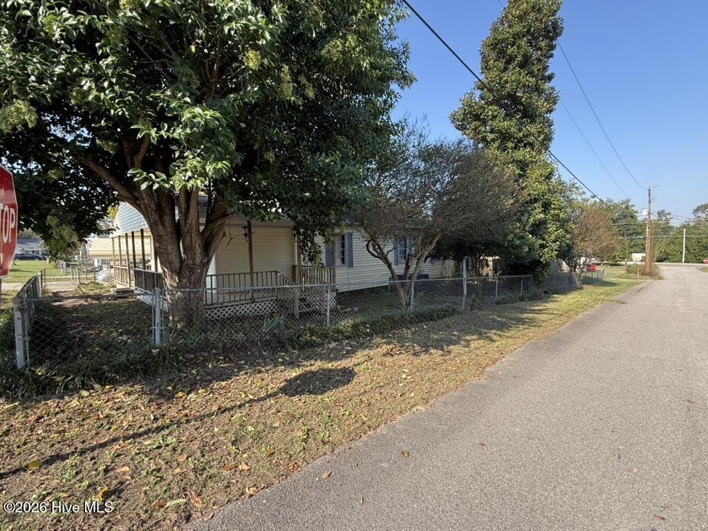 20 Robinson Street  Photo 18