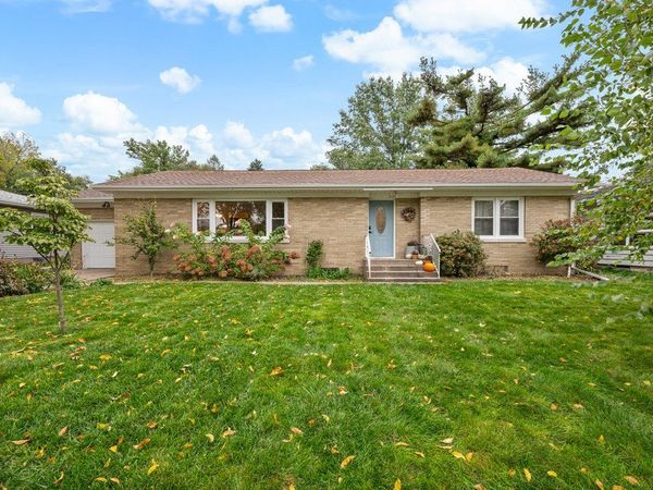 331 N HENRY Street, Walcott, IA 52773