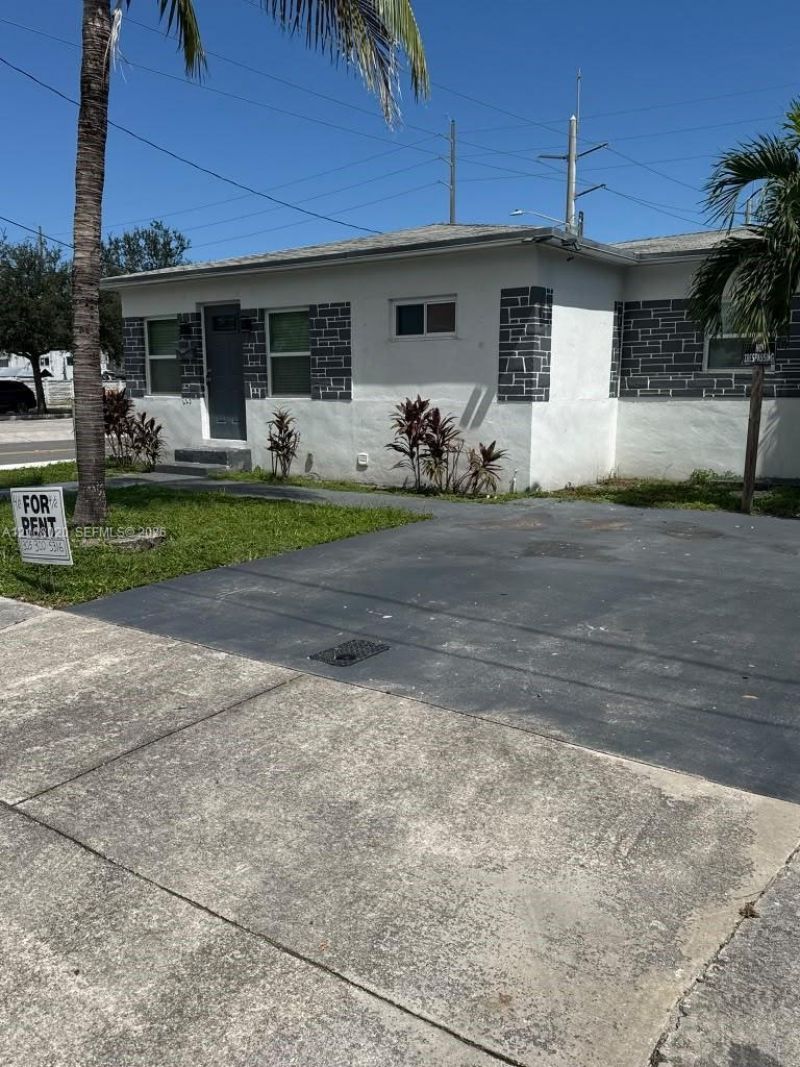 620 NW 1st Ave , Hallandale Beach, FL 33009 Photo